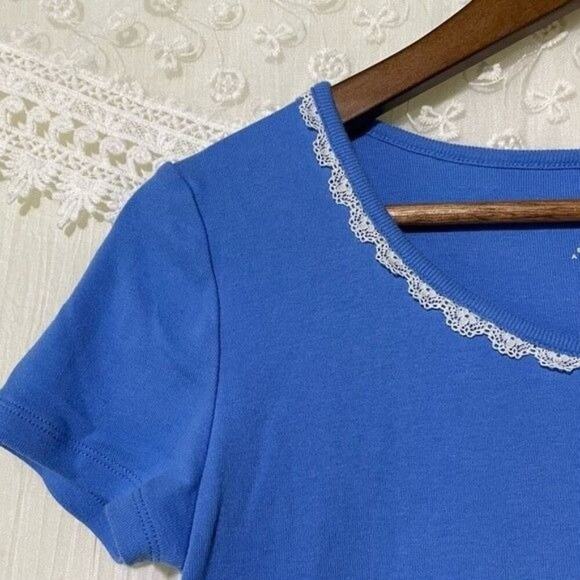 Talbots Shirt Women's Small Short Sleeve Cotton Lace Edging Blue - Picture 2 of 9